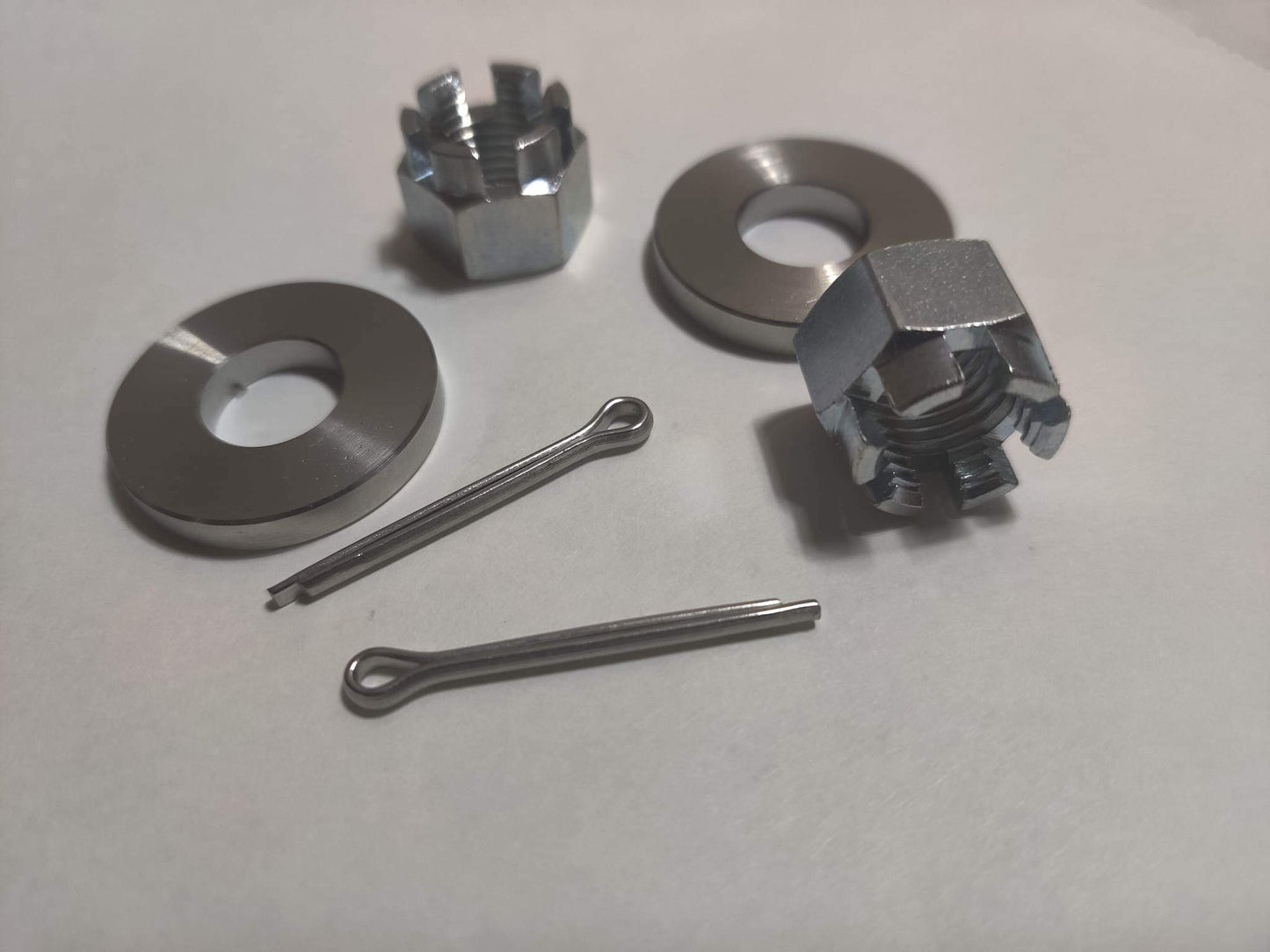Axle hardware